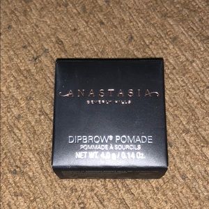 Anastasia DipBrow